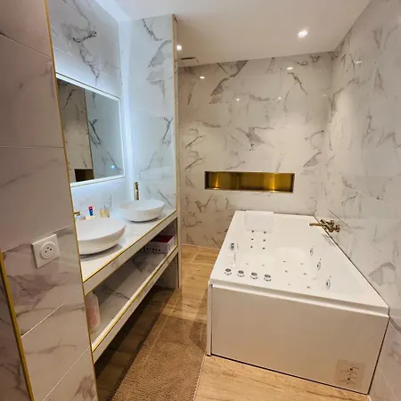 Апартаменты Le Palais Diane - Cosy, Moderne Et Climatise *