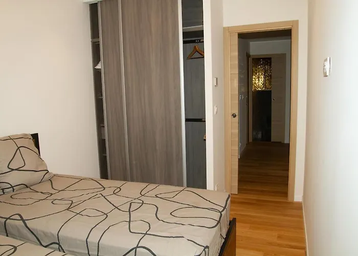 Le Palais Diane - Cosy, Moderne Et Climatise Apartment